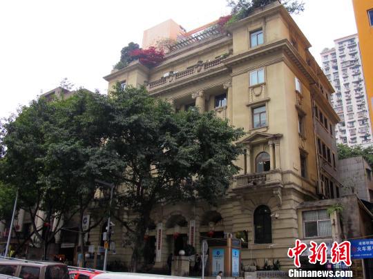 �ؑc���B(y��ng)�o(h��)����֏�(f��)����(zh��n)�r(sh��)�ڡ����ڽ֡��L(f��ng)ò