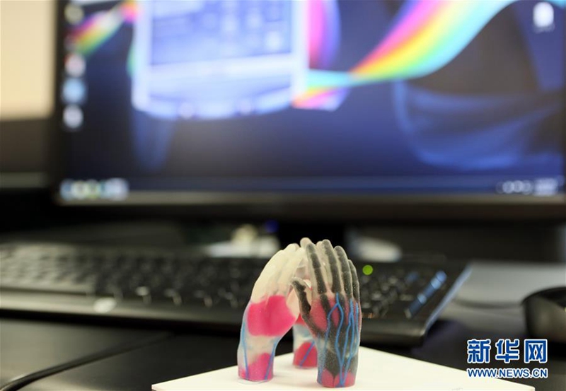 ���������W(xu��)���S��ӡ���g(sh��)���Č�(sh��)�(y��n)��չʾ��ӡ��������ģ�ͣ�4��19�Քz���� 4��19�գ����������W(xu��)���S��ӡ��3D��ӡ�����g(sh��)���Č�(sh��)�(y��n)���_Ļ��ԓУ�cһ�������t(y��)Ժ�����������S��ӡ���g(sh��)�аl(f��)�Č�(d��o)������(d��ng)�}��ֲ���g(sh��)ģ�Mϵ�y(t��ng)Ҳͬ�r(sh��)���á����A��ӛ�� ���i �z