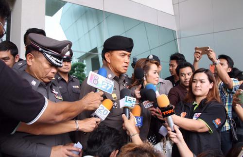 ����һ��W�l�������� �v������2��ͬ�º�����