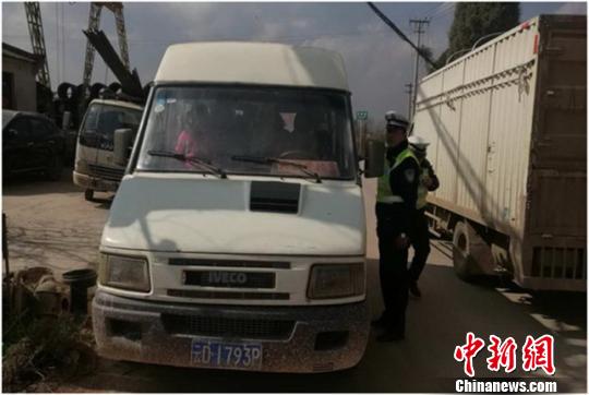 ����һ��У܇�����س��d���d7�˾��D33��