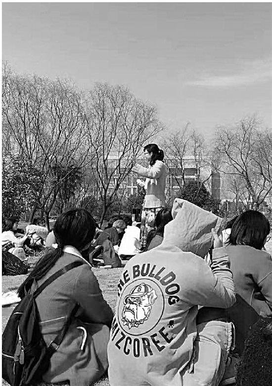 ȥʳ��߀�ǽ����u?һ��У�_�n�����x�����y�Y